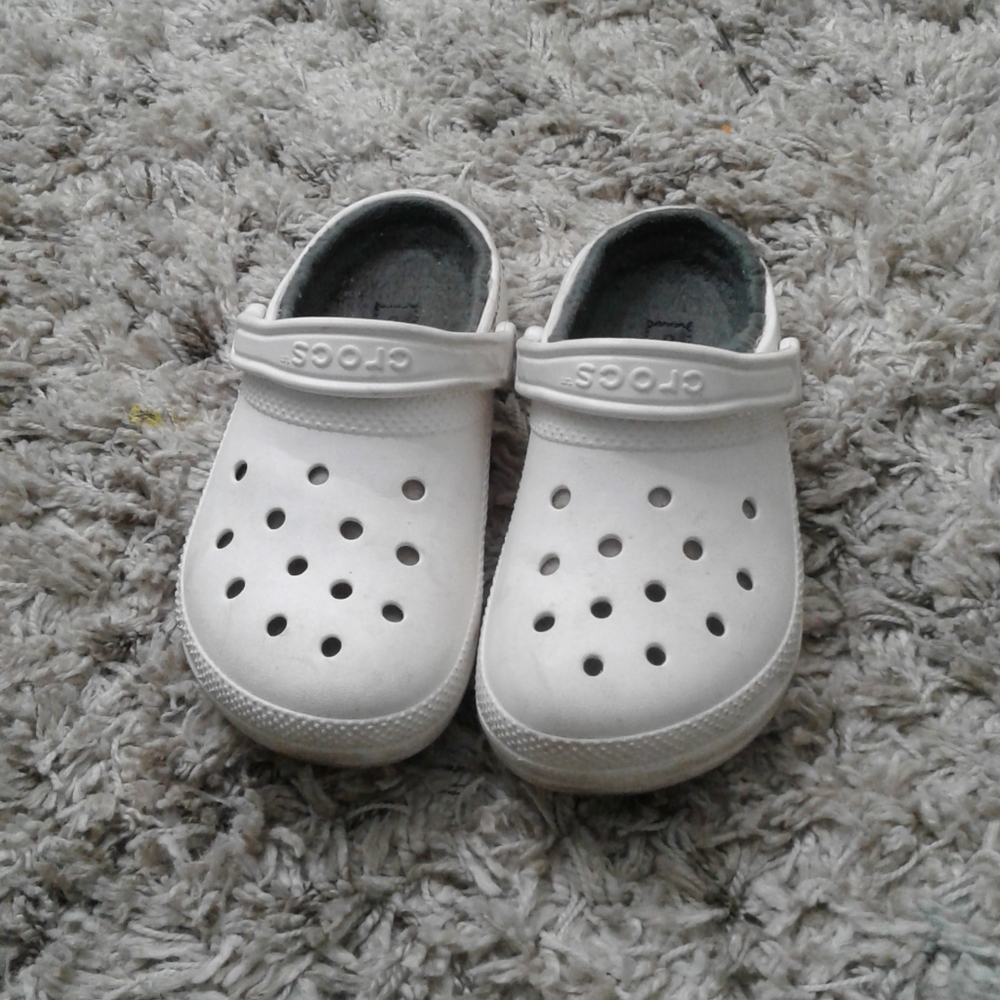 White crocs with fur